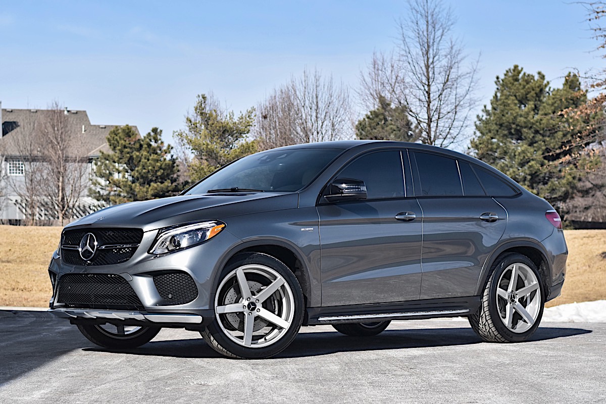 Mercedes-Benz GLE43 AMG with 